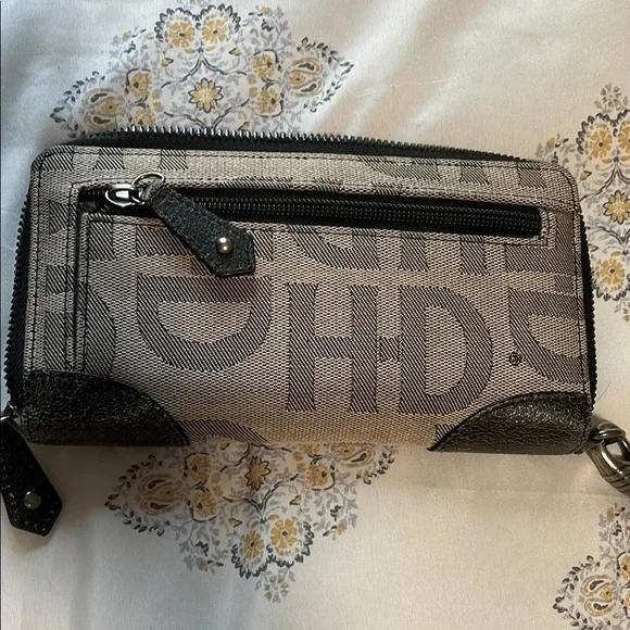 Harley-Davidson Tan & Brown Jacquard Wallet-Wristlet - Picture 3 of 10